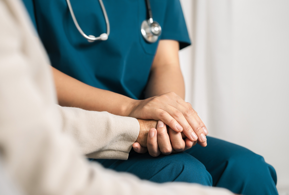 Prise en charge dans les milieux de soins et services de santé de proximité des personnes ayant une DI : défis et stratégies